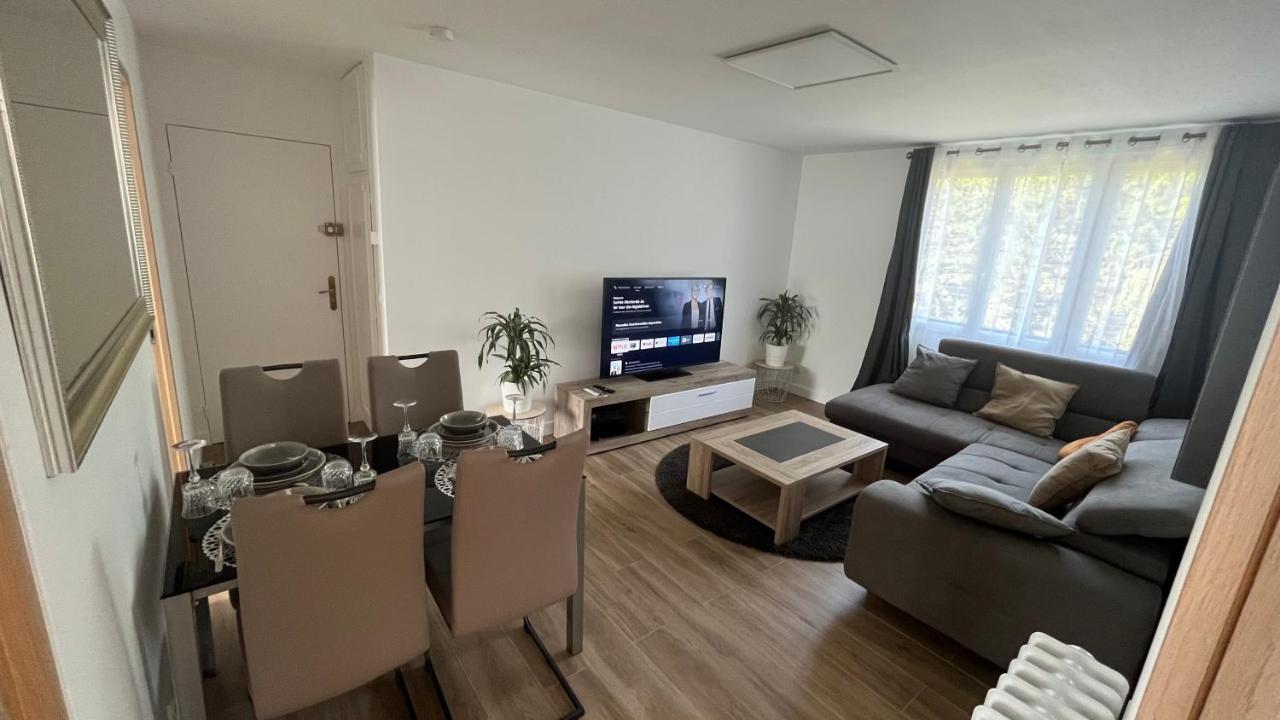 Appartement Spacieux Clichy-sous-Bois Bagian luar foto